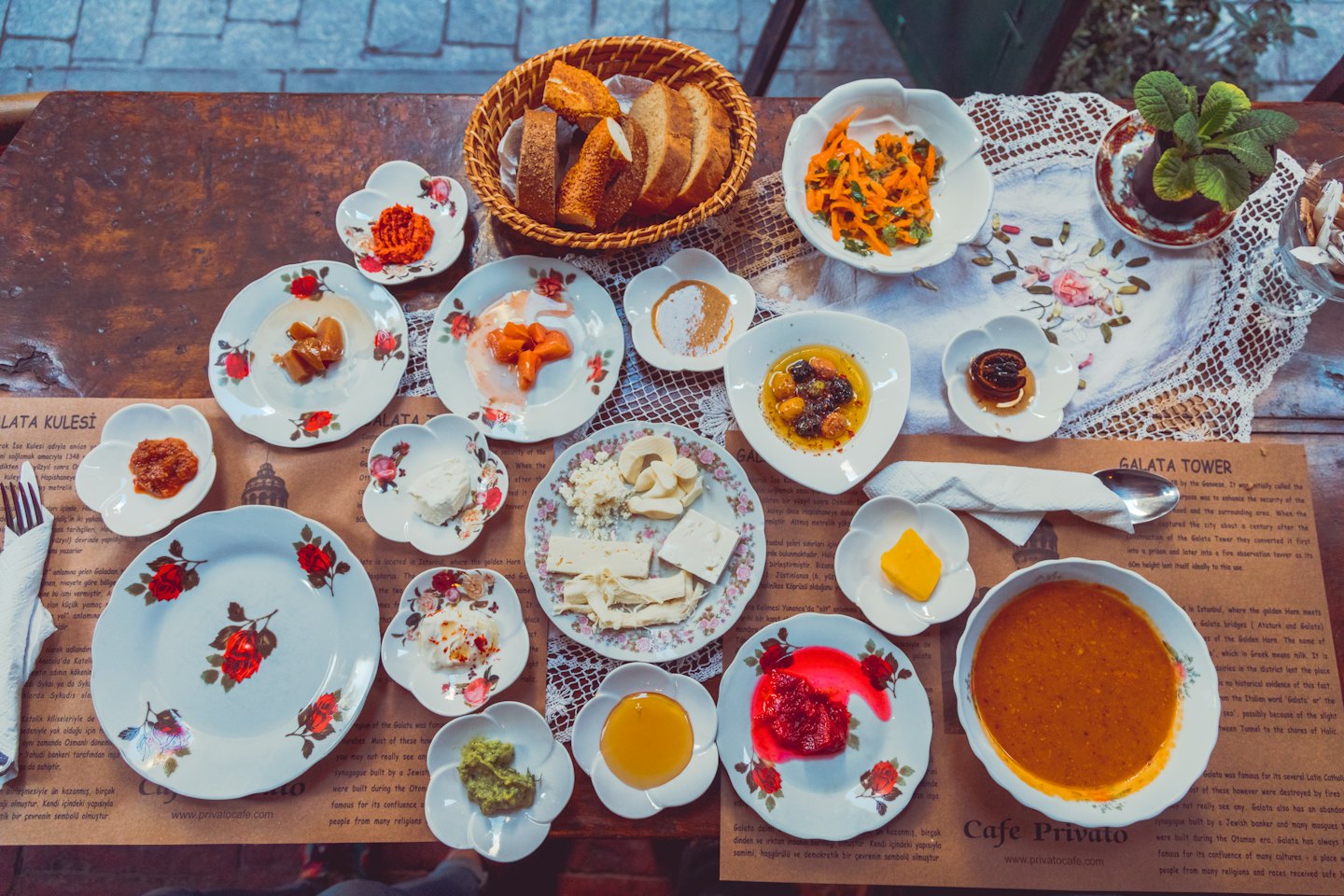 Serpme Breakfast for 3